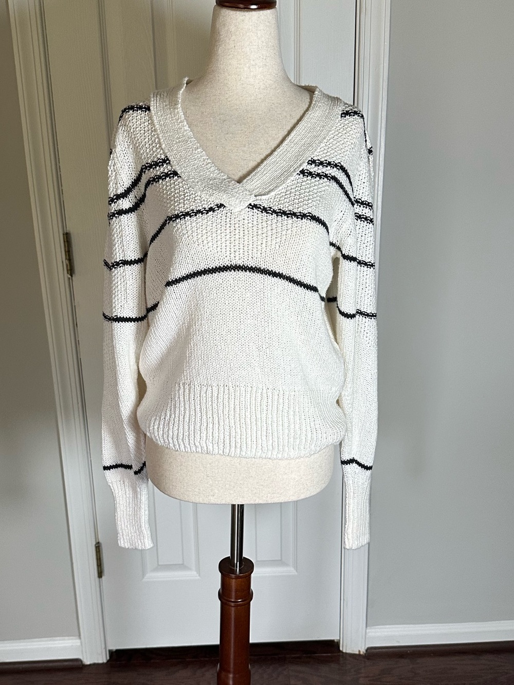 Brochu Walker Sasha Striped White V-Neck Sweater with Black Stripes - Picture 5 of 10